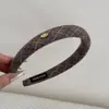 Faixa de Cabelo Esponjosa Xadrez Retrô para Mulheres 2025 Novo Estilo Top Alto Crânio Moda Acessório de Cabelo Lavar o Rosto Antiderrapante Grampo de Cabelo