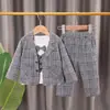 Terno Infantil Xadrez Escuro Outono e Inverno Terno de Três Peças Fabricante Atacado Colete Falso de Duas Peças Camisa de Manga Longa e Calças