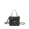 2026 Nuevo Bolso de Mano con Cadena Bolso de Hombro de Alto Valor con Lunares Moda Ins Bolso Cubo Simple con Personalidad Elegante