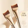 Brocha para Base de Maquillaje Cola de Pez, Brocha para Mascarilla sin Polvo Luna Creciente, Ligera y Delgada, Aplica el Maquillaje sin Dejar Rastro, Brocha de Maquillaje, Herramienta de Belleza