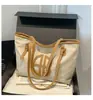 Bolsa de axila de grande capacidade para o dia a dia 2025 nova bolsa feminina bolsa de ombro casual estilosa bolsa tote elegante com bloqueio de cores