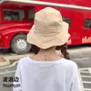 Sombrero de pescador circunferencia de cabeza pequeña para mujer borde de ola primavera y otoño coreano versátil delgado pequeño sombrero de moda sombrero de protección solar parasol verano