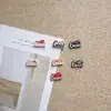 Acessórios de Venda Quente Bom Letra Kitty Coração Laço Feito à Mão DIY Cola de Creme Capa de Celular Grampo para Cabelo Tamancos