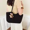 Bolsa de Tecido Grande Capacidade para o Dia a Dia Feminina Nova de Alto Valor Simples de Ombro Único Sob o Braço Bolsa Tote Moderna Chique
