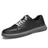 Tênis Masculino de Couro Genuíno, Sapatos Casuais Brancos Planos Antiderrapantes, Sapatos da Moda, Populares entre Jovens, Feitos de Couro Bovino de Camada Superior
