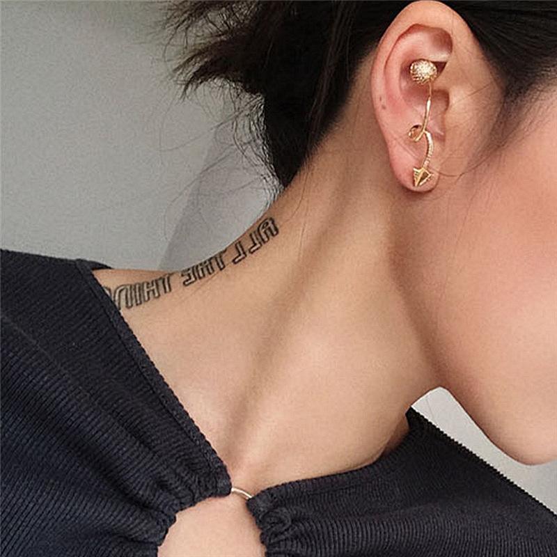 2012179 (1)多种戴法箭头耳钉小众设计感特别设计感高