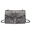 Bolsa Transfronteiriça Bolsa Feminina 2025 Nova Simples e Fashion com Padrão de Pele de Cobra Bolsa de Ombro Único Transversal com Corrente Bolsa Retro Dionisíaca