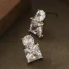 Pendientes de Tachuela de Cristal de Vidrio Ultra Transparente Exquisitos Simples con Circonita Cúbica de Azúcar Pequeña Súper Brillantes Personalidad Pendiente de Viaje de Gama Alta