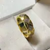Anillo Pequeño con Patrón de Diamantes, Versión Ancha y Estrecha Coco, Chapado en Oro Rosa de 18 Quilates, Grabado Fino con CNC, Anillos de Pareja para Hombres y Mujeres
