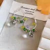 Pendientes de Aro Redondo con Cadena de Cuentas de Cristal Estilo Bosque, Pendientes Frescos y Versátiles Estilo Vacaciones con un Diseño Único para Mujer