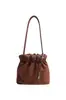 Design de Nicho 2025 Nova Moda Sobrancelha Retro Nuvem Grande Capacidade Nova Grande Capacidade Balde Bolsa Feminina Pregueada