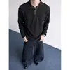 Otoño 2026 Nuevo Patrón de Escamas de Dragón Azul Klein Cuello Henley Holgado Moda Versátil Popular Camiseta de Manga Larga para Hombre