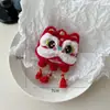 Broche de Pelúcia Desenho Animado Fofo Yuanbao Boneca Broche de Distintivo Decorativo para Mochila de Menina Acessórios Versáteis Leão Corno