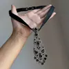 Diseño de Nicho Europeo y Americano Gargantilla de Corbata Calada Collar Largo, Accesorio Versátil y de Alta Gama para Chicas a la Moda