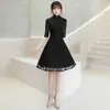 Venta al por mayor del fabricante 2026 Nuevo estilo de primavera Qipao con encaje mejorado inspirado en la antigüedad, Vestido Qipao fresco y juvenil para niña