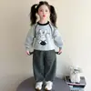 Conjunto de Sudadera Redonda de Primavera y Otoño para Niñas, Lindo Conjunto de Otoño de Dibujos Animados, Nuevo Conjunto de Dos Piezas con Pantalones Rayados para Bebé Niña