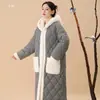 Pijama Quente com Capuz Xadrez para Mulheres, Espessado com Forro de Algodão, Conjunto de Roupão Longo Coral Fleece para Casa, Estoque Pronto de Fábrica (Vermelho)