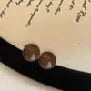 Elegantes y Sofisticados Pendientes de Perla en Forma de Moño para Mujer, Pendientes Sencillos y Versátiles, Populares Pendientes Retro Color Café Moda de Celebridad de Internet