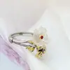 Nafuge joyería de plata al por mayor incrustada pétalos de cristal natural anillo de plata vintage moda perla de agua dulce anillo de plata 925
