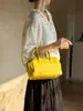 Bolsa Toast de Couro Genuíno Feminina Modelo Novo 2026 Couro Bovino de Primeira Camada Bolsa Bowling Bolsa Boston Bolsa de Mão Bolsa Transversal Feminina