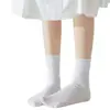 Meias finas e respiráveis ​​de verão para mulheres, meias folgadas, meias sem costura para homens, meias de maternidade para primavera e outono, meias de cano médio resistentes a odores e absorventes de suor (venda por atacado).