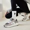 Calcetines con letra P para Mujer Calcetines de Algodón a Media Pantorrilla Estilo Otoño/Invierno Calcetines Deportivos para Hombre con Pantalones de Tiburón Pantalones de Yoga Calcetines Largos para Pareja
