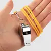 Silbato de borde de acero inoxidable de alta calidad silbato de competición para árbitro silbato de cuerda para colgar en el cuello amarillo cronometraje de deportes al aire libre venta al por mayor