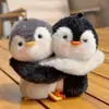 Pegatinas Originales Genuinas de Animalitos Divertidos y Tiernos Rana Pollito Mejor Amigo Árbol Abrazándose Llavero de Peluche Colgante para Mochila