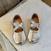 Zapatos de Moda para Niñas de Plata Elegantes Pequeños de Cuero 2024 Primavera y Otoño Nuevos Mocasines Slip-on con Lentejuelas Zapatos de Princesa Zapatos Individuales
