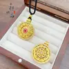 Mismo Estilo que la Joyería Dorada, Oro de Arena Antigua Incrustado con Diamantes, Colgante de Brújula Auspiciosa Giratoria, Brújula de Girasol Chapada en Oro de Cobre