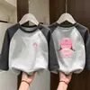 Camiseta Base de Cuello Redondo para Niñas 2026 Nuevo Estilo Ropa Interior para Niños Medianos y Mayores Polar de Doble Cara Otoño/Invierno Camiseta con Parches Manga Larga