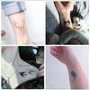 Un conjunto de 30 lindos tatuajes pequeños y frescos para cubrir cicatrices para hombres y mujeres amantes de las flores