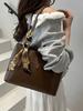 Bolso Mensajero Retro Bolso Cruzado Bolso de Hombro para Mujer Primavera 2025 Nuevo Estilo Universitario Para Ir al Trabajo Color Sólido Más Fácil de Combinar Bolso de Mano