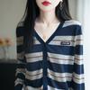 25 Años Principios de Otoño Nuevo Bambú Lino Cuello Redondo Tejido de Punto Manga Larga Mujer Bloques de Color Rayas Suelto Versátil Camiseta Base Superior