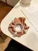 Diademas Coreanas de Diseño de Nicho al por Mayor en Stock, Cuerdas para el Cabello Estilo Ins, Scrunchies de Perlas, Diademas, Accesorios para el Cabello