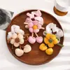 Accesorios para el Cabello de Niños para Otoño e Invierno: Gomas para el pelo de flor con borlas de algodón y lino, Exquisitos adornos para el cabello, Lazos florales con borlas para el pelo