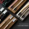 Una Variedad de Cepillos de Dientes Desechables de Gama Media a Alta para Uso Doméstico, Casas de Huéspedes y Hoteles; Set Dos en Uno de Cepillo de Dientes y Pasta Dental para Uso en Hotel