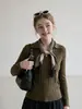 Otoño Nuevo Clásico Estilo Old Money Tejido de Punto Trenzado Solapa Temperamento Prendas de Punto Bufanda de Seda Conjunto de Dos Piezas Mujer
