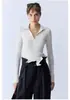 Un Conjunto Sencillo de Principios de Primavera: Top de punto versátil de corte ajustado con cuello polo fácil de llevar, hilo Yangzi ultra fino 120's