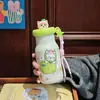 Caneca Térmica Fofa de Aço Inoxidável com Design de Desenho Animado, Alto Valor Estético, Garrafa de Água para Estudantes com Filtro, Copo Portátil com Canudo de Boneca para Crianças