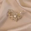 Broche de Liga de Metal com Pérola e Flor, Alto Padrão, Luxo Leve, Joias de Broche de Alto Padrão, Acessórios de Corsage para Combinar com Roupas Atacado