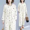 Conjunto de Algodón Nube para Primavera y Otoño, Moda de Ropa de Casa de Manga Larga y Pantalón Largo para Madres Jóvenes y de Mediana Edad, Adecuado para Usar al Aire Libre