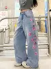 Jeans Feminino Estilo Europeu e Americano com Bordado de Flor de Cerejeira, Perna Larga, Lavagem Vintage, Cintura Alta, Caimento Solto, Barra Desfiada, Comprimento Total