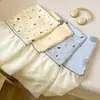 2026 Nuevo Modelo Falda de Cama de Gasa de Doble Capa Estilo Seda de Hielo Alfombrilla Suave de Aire Acondicionado Juego de Tres Piezas