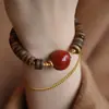 Nuevo Estilo Chino Lujo Ligero Retro Diseño Original Ágata Roja Madera de Árbol de Ágar Pulsera de Cuentas Colgante Collar Pulsera de Sensación de Alta Gama