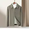 Jaqueta masculina de lã feita à mão 2026 outono e inverno estilo workwear com lapela e costura aparente, casaco de lã dupla face casual para homens jovens e de meia-idade