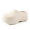 Nuevas pantuflas de color liso, con suela gruesa, antideslizantes y de punta cerrada para mujer, diseñadas para hacer que las mujeres bajitas luzcan más altas, adecuadas para usar en exteriores, estilo fácil de poner, material EVA, directamente de fábrica
