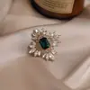 Broche Borboleta de Vidro de Luxo de Alto Padrão Transfronteiriço, Cristal Retro Incrustado com Diamantes, Elegante e Estiloso Broche para Blazer de Terno para Mulheres