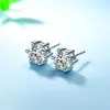 Simulación de suministro en vivo moissanita 1 quilate corona princesa seis garras aretes aguja de plata transfronterizo comercio exterior aretes venta al por mayor