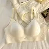 Novo Sutiã de Silicone Sem Costura com Efeito Push-Up e Anti-Queda Respirável com Bojo Fixo 3D Sem Aro para Mulheres